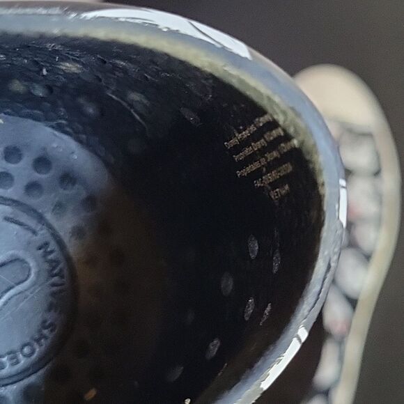 BRAND NEW DISNEY NATIVE SHOES MICKEY MOUSE ALL OVER PRINT - Picture 13 of 16